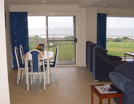 Moonta Bay Escape - Accommodation Directory 2