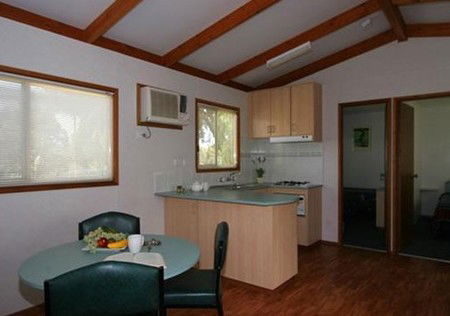 Naracoorte Holiday Park - Accommodation Directory 4