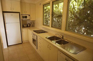 Ava Holiday Beach House - Accommodation Directory 1
