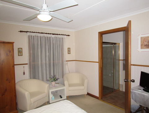 Southern Vales Bed And Breakfast - Accommodation Directory 3