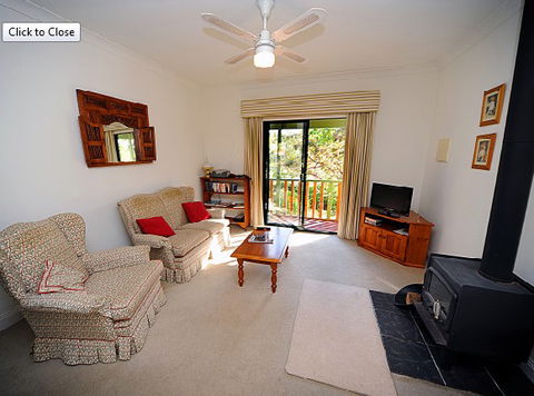 St Helens - Fettlers Cottage - Accommodation Directory 2