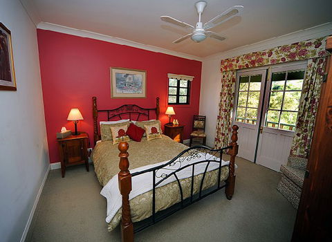 St Helens - Fettlers Cottage - Accommodation Directory 5