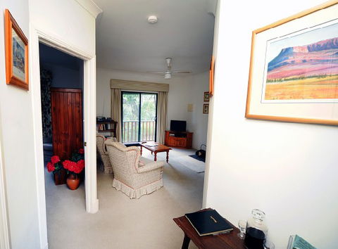 St Helens - Fettlers Cottage - Accommodation Directory 6