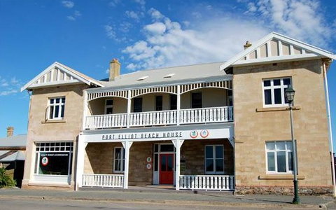 Port Elliot Beach House YHA - Accommodation Directory 0