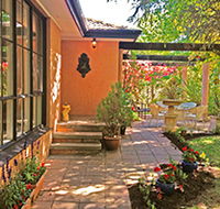 Adelaide Hills Retreats - Villa Lemoni - Accommodation Directory