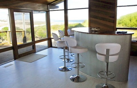 Sleaford Bay Retreat - Accommodation Directory 7