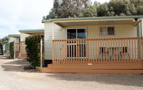 Moonta Bay Road Cabins And Cottages - Accommodation Directory 3