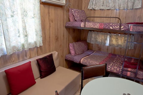 Moonta Bay Road Cabins And Cottages - Accommodation Directory 4