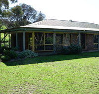 The Beach House - Normanville - Accommodation Directory