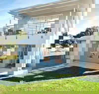 Coast  Vines  Moana Beach - Accommodation Directory