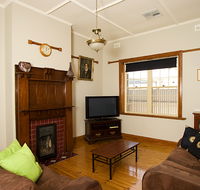 Semaphore Beach House - Accommodation Directory