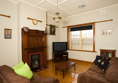 Semaphore Beach House - Accommodation Directory 0