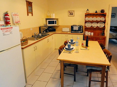 St Helens Cottages- Coach House - Accommodation Directory 8