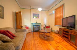 Semaphore Beach Cottage Bed And Breakfast - Accommodation Directory 0