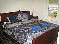 Naracoorte Cottages - MacDonnell House - Accommodation Directory 1