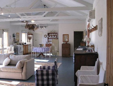 Peechabella Vineyards Bed & Breakfast - Accommodation Directory 5