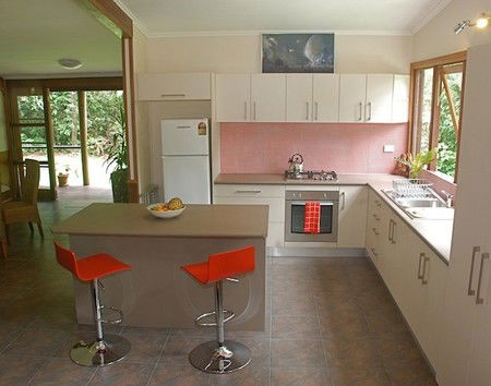 Stonewood Retreat - Accommodation Directory 3