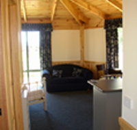 Seven Mile Cottages - Accommodation Directory