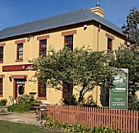Schouten House - Accommodation Directory