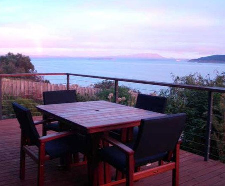 Larus Waterfront Cottage - Accommodation Directory 2