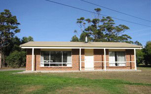 Douglas River Cabin - Accommodation Directory 2