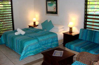 Mission Beach Shores - Accommodation Directory 3