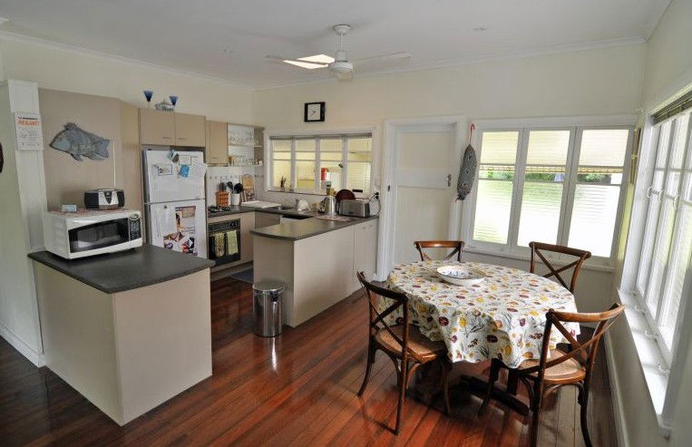 Bungalow QLD Accommodation Directory