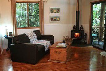 Crater Lakes Rainforest Cottages - Accommodation Directory 2