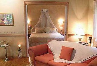 Crater Lakes Rainforest Cottages - Accommodation Directory 3