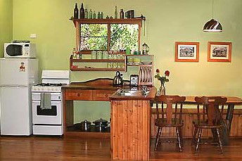 Crater Lakes Rainforest Cottages - Accommodation Directory 7