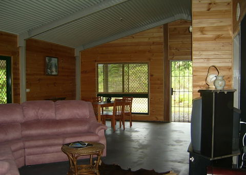 Daintree Mountain View Retreat And Vanilla Beans - Accommodation Directory 1