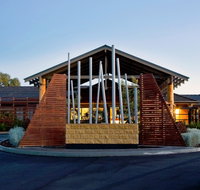 Wyndham Seven Mile Beach - Accommodation Directory