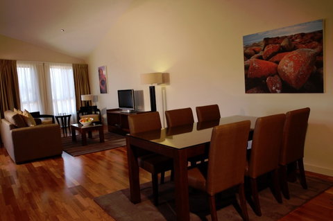 Wyndham Seven Mile Beach - Accommodation Directory 7