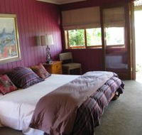 French Cottage and Loft - Accommodation Directory