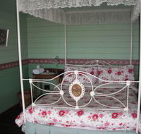 Berry Mountain Farm Mullengrove Cottage - Accommodation Directory