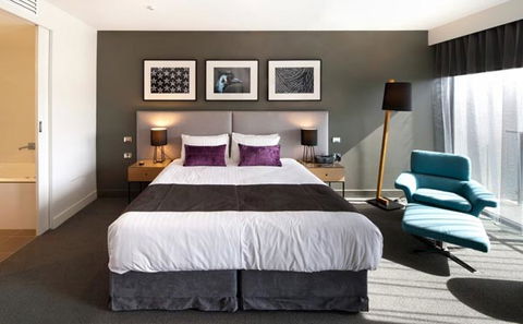 East Hotel - Accommodation Directory 2