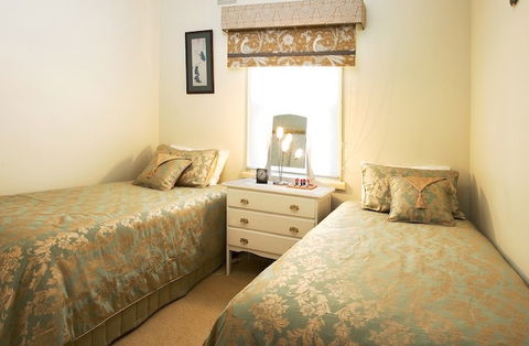 Peel Cottage - Ballarat Miners Cottages - Accommodation Directory 2