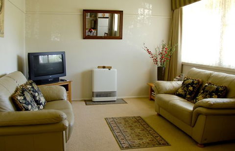 Peel Cottage - Ballarat Miners Cottages - Accommodation Directory 3