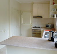 517 on Sherrard - Accommodation Directory