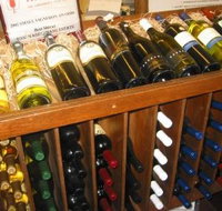 Warrenmang Vineyard  Resort - Accommodation Directory