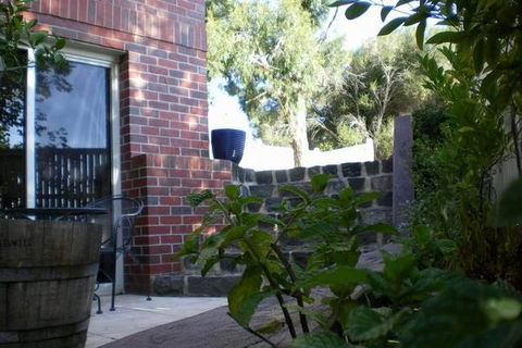 Soldiers Hill Terrace - Accommodation Directory 3