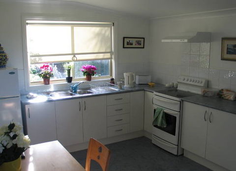 The Lodge - Far Meadow - Accommodation Directory 4