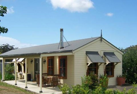 Hillcrest Cottage - Accommodation Directory 1