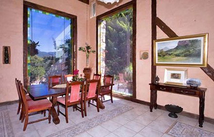 Castle On The Hill Bed And Breakfast - Accommodation Directory 0
