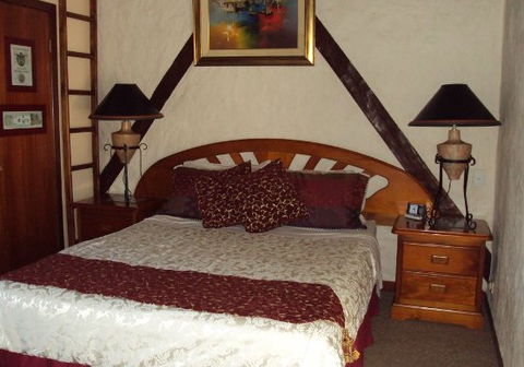 Castle On The Hill Bed And Breakfast - Accommodation Directory 5