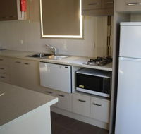 Bowlo Holiday Cabins - Accommodation Directory