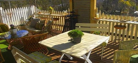 Cromwell House - Accommodation Directory 3