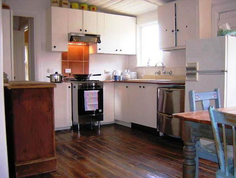 Cooma Cottage - Accommodation - Accommodation Directory 2