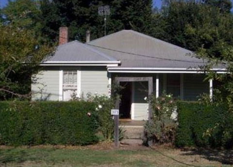 Honeysuckle Cottage Jingellic - Accommodation Directory 0
