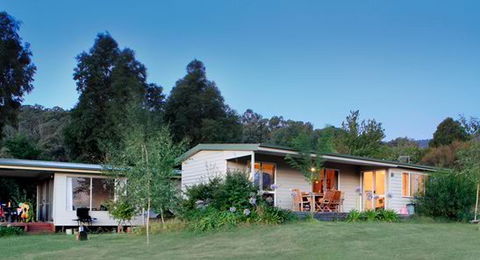 Queens Cottage - Accommodation Directory 0